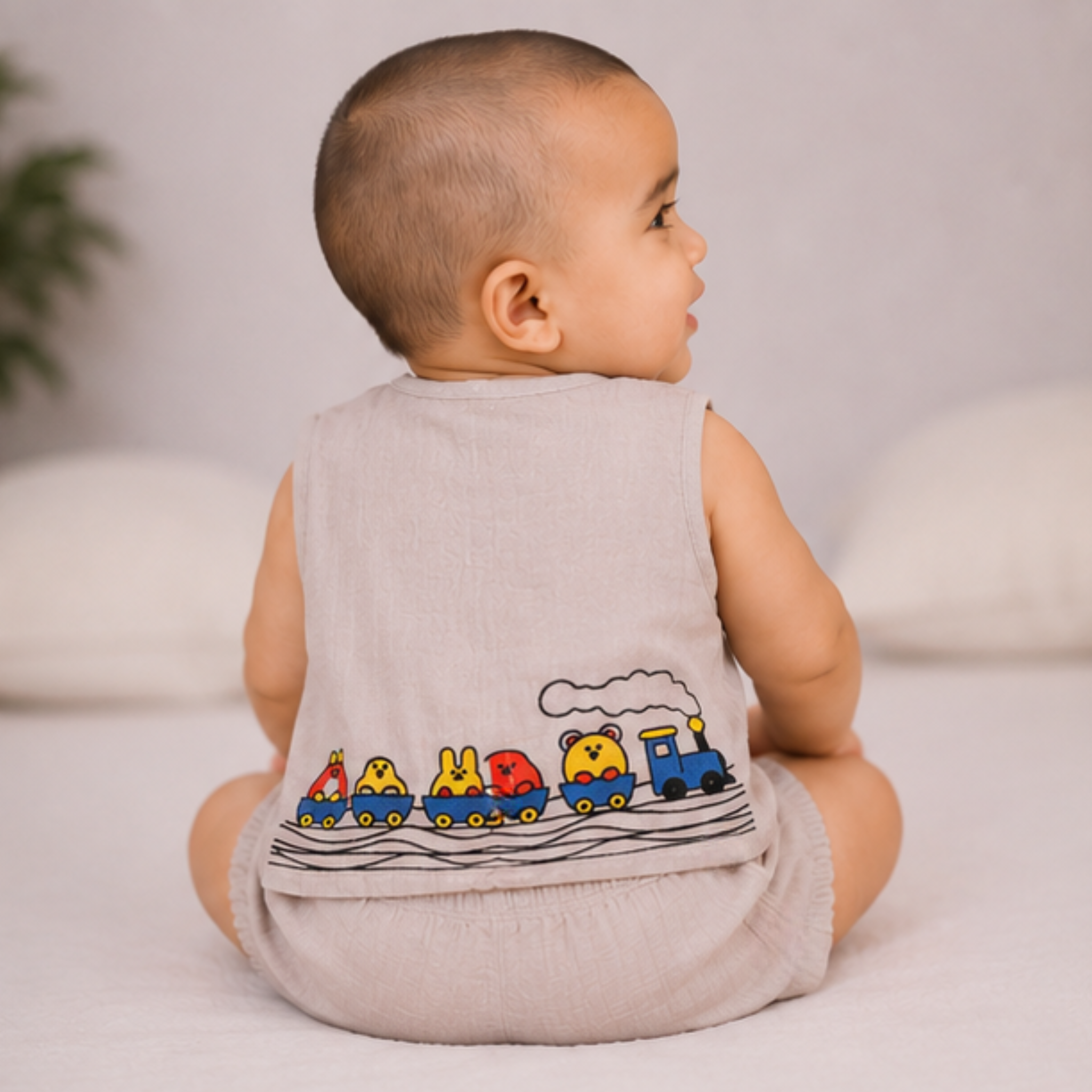Organic Cotton muslin Jhabla set with Shorts for baby (Unisex) - Junioryou Express