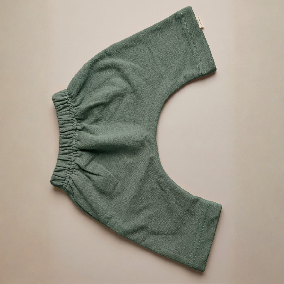 Understated Diaper Shorts - Green