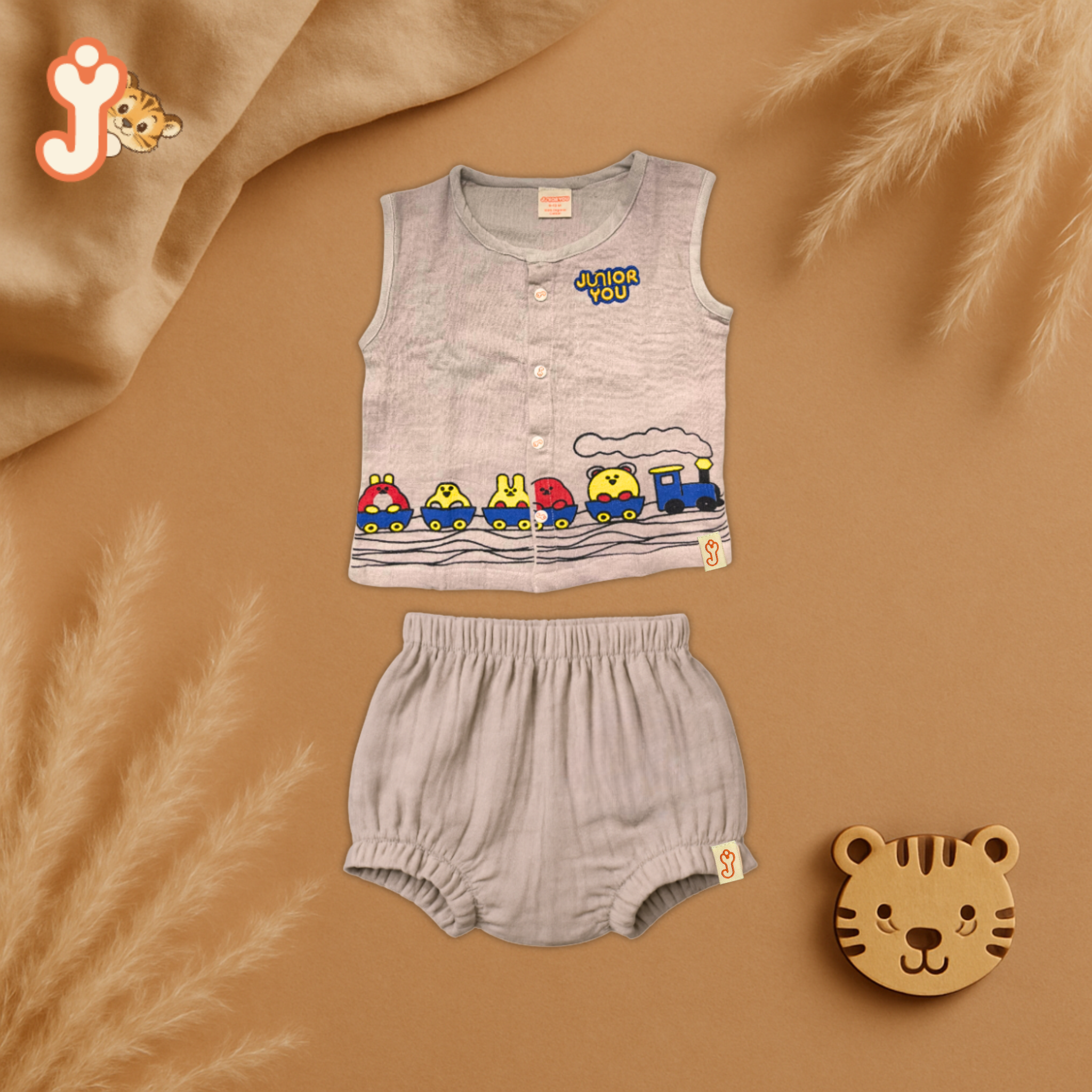 Junioryou Organic Cotton muslin Jhabla set with Bloomers (Unisex) - Junioryou Express
