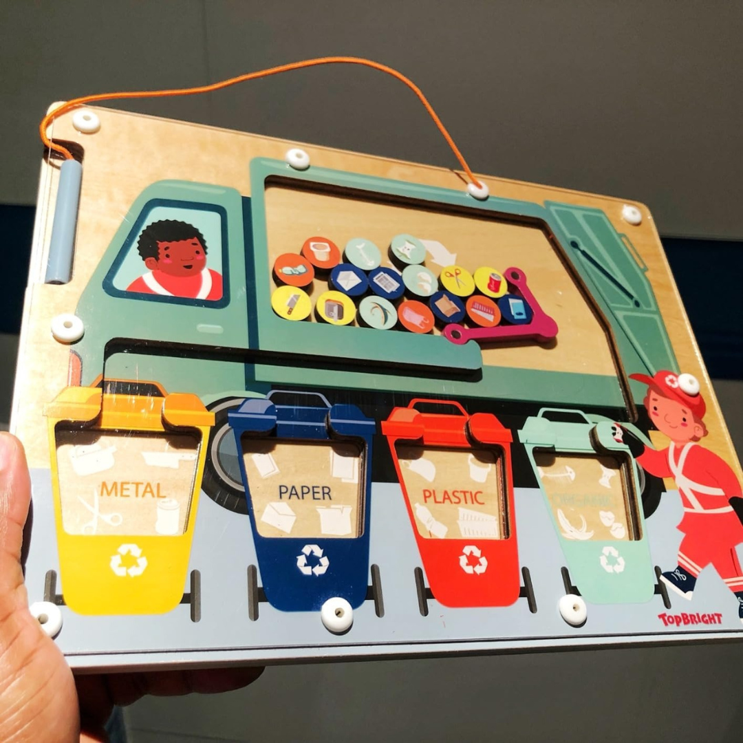 Garbage Truck Magnetic Maze