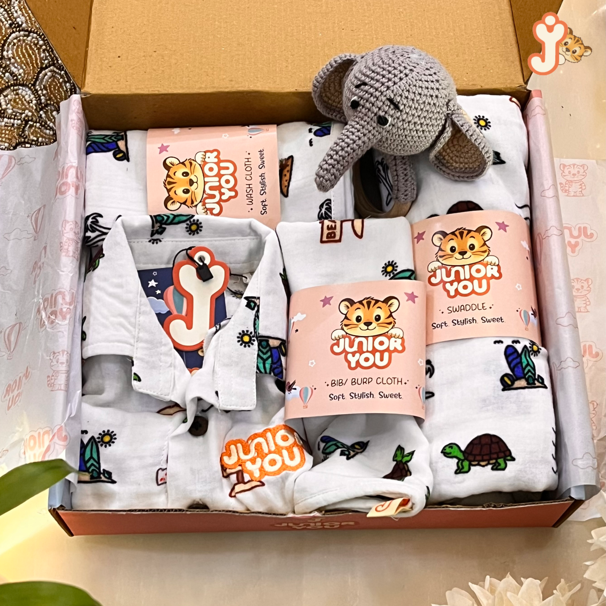 JuniorYou Organic Cotton Muslin Newborn Gift Hamper  – Sandy Toes Holiday