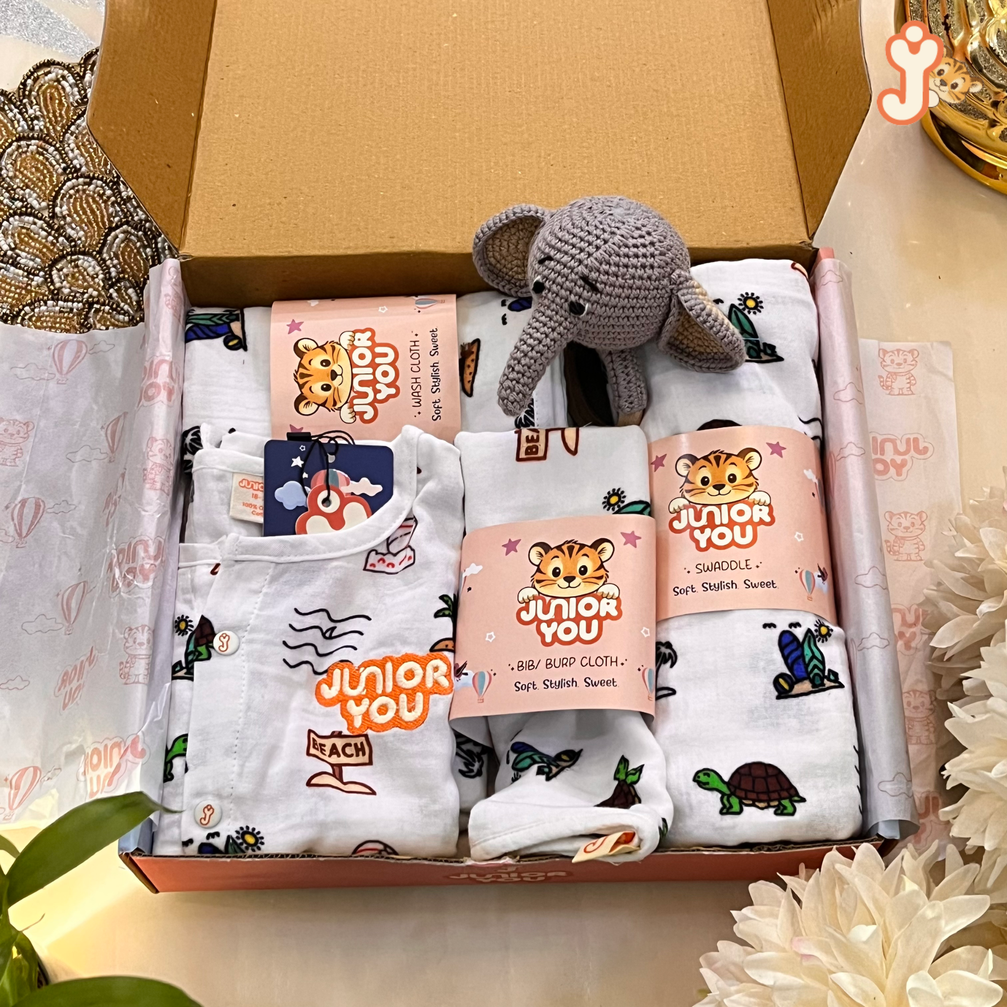 JuniorYou Organic Cotton Muslin Newborn Gift Hamper  – Sandy Toes Holiday