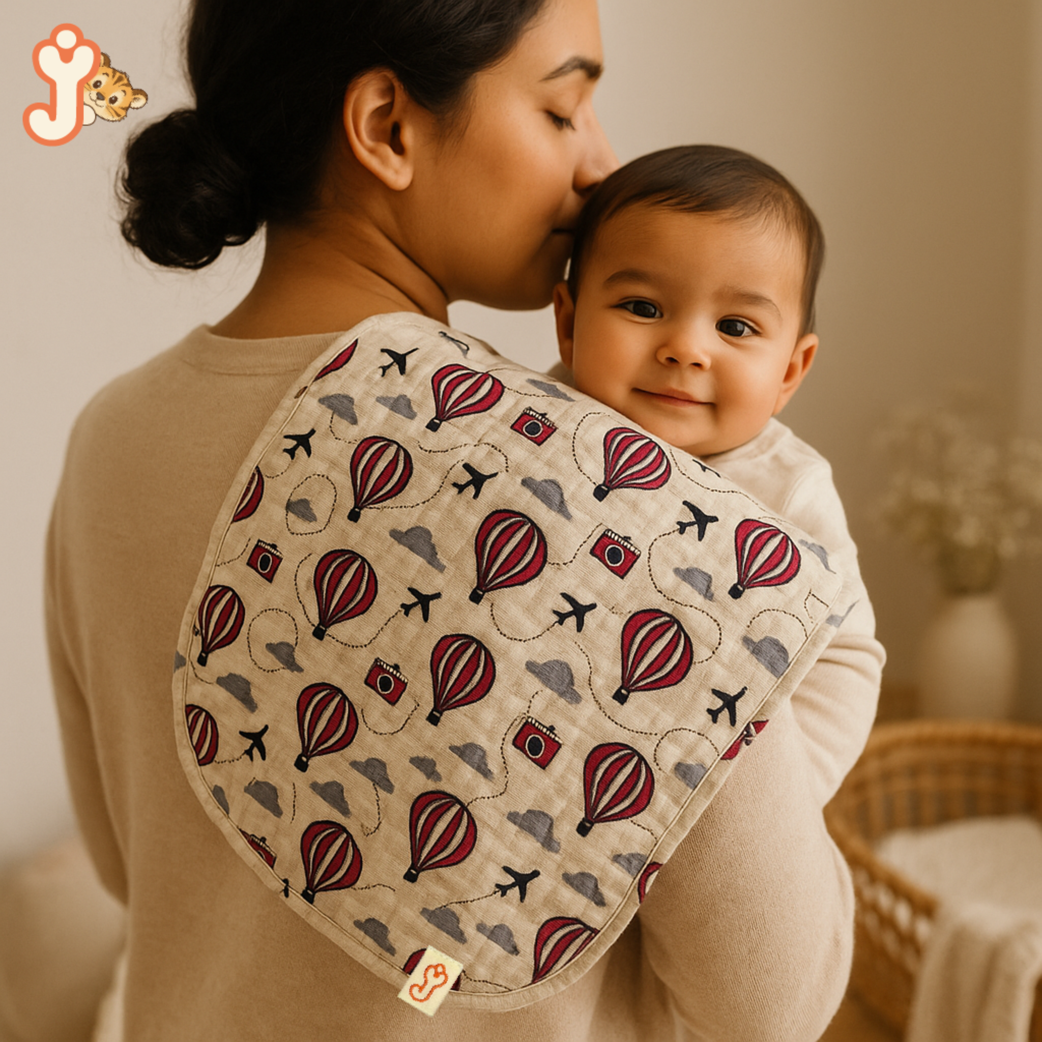 Junioryou Organic Cotton muslin Bib/Burp Cloth for babies - Balloon Safari