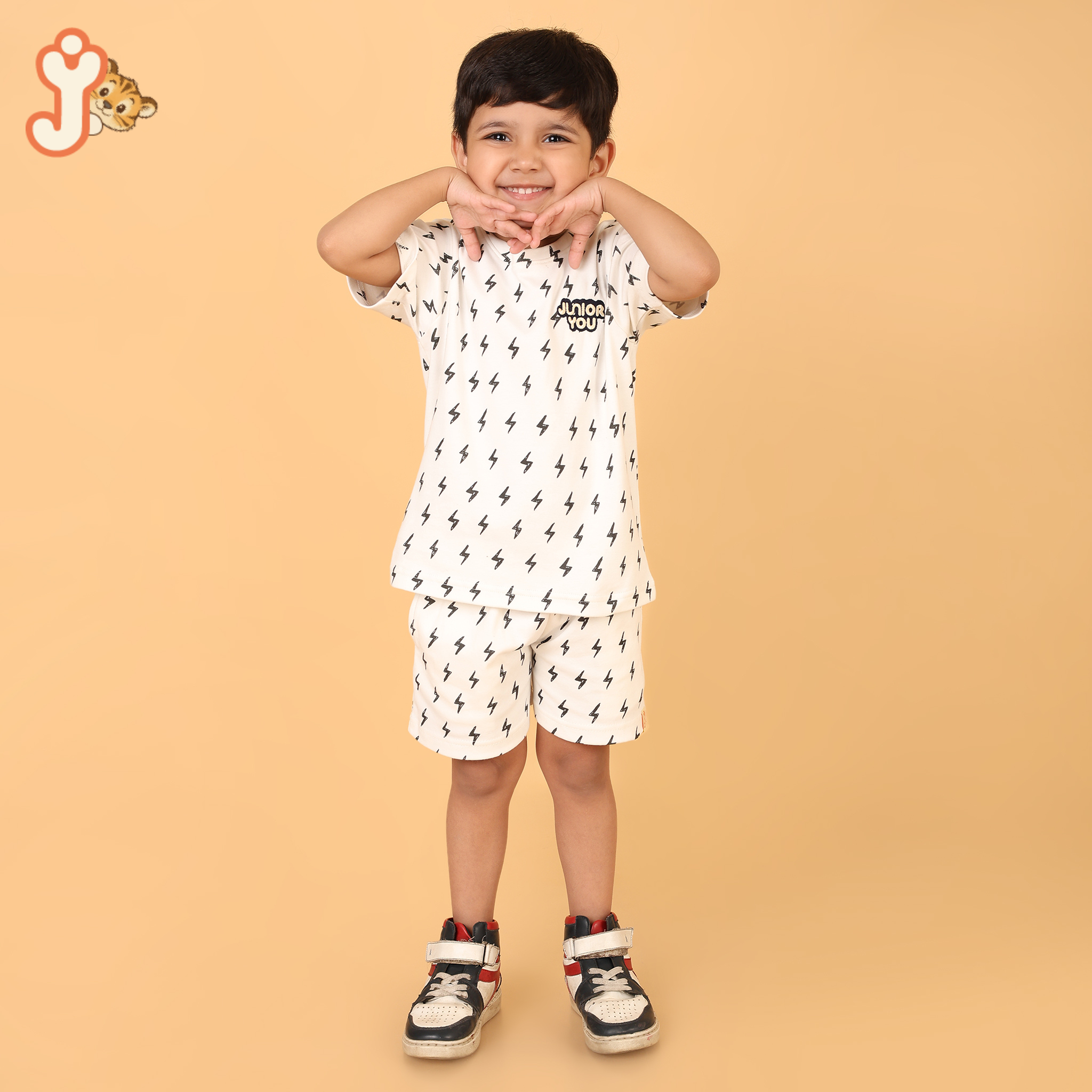 Junioryou Organic Cotton T-shirt Co-ord set (Unisex) - Tiny Bolt