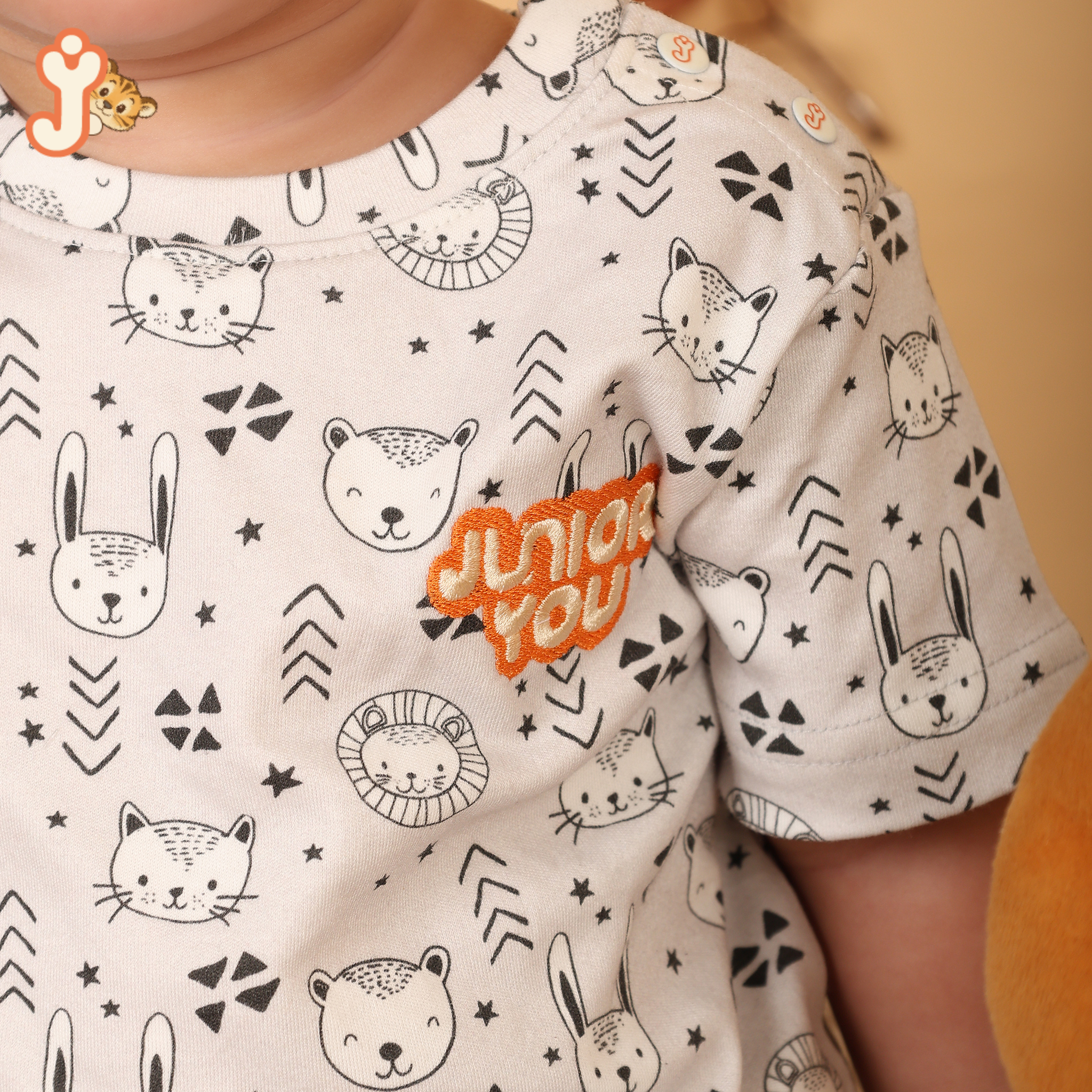 Junioryou Organic Cotton T-shirt Co-ord set (Unisex) - Tiny Tribe Explorer
